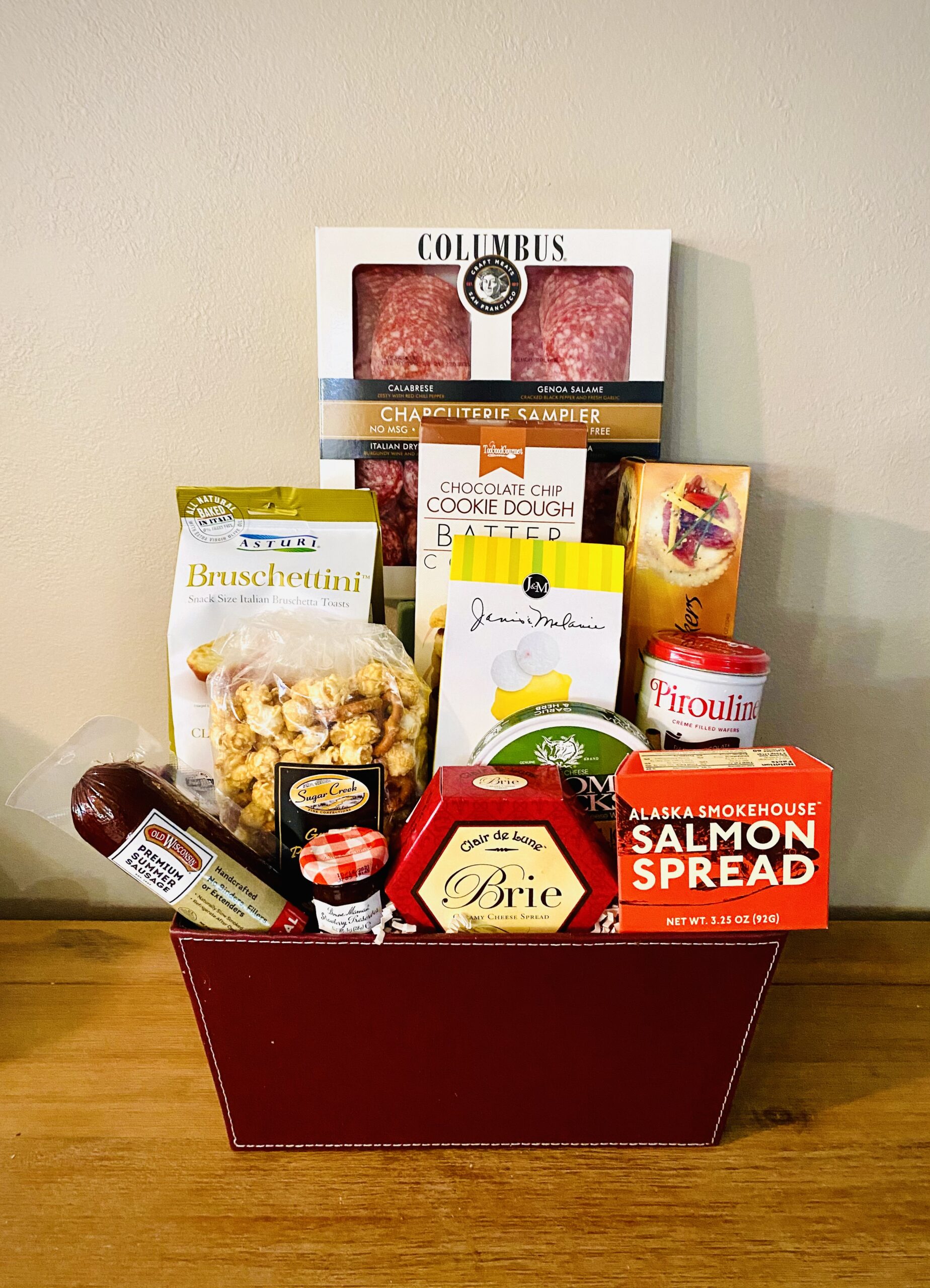 Charcuterie Basket - Gulf to Bay Gift Baskets